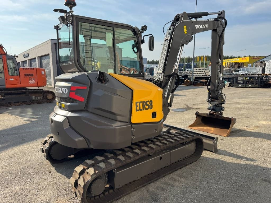 Volvo ECR58F PYÖRITTÄJÄLLÄ - Miniexcavadora: foto 5 Volvo ECR58F PYÖRITTÄJÄLLÄ - Miniexcavadora: foto 5