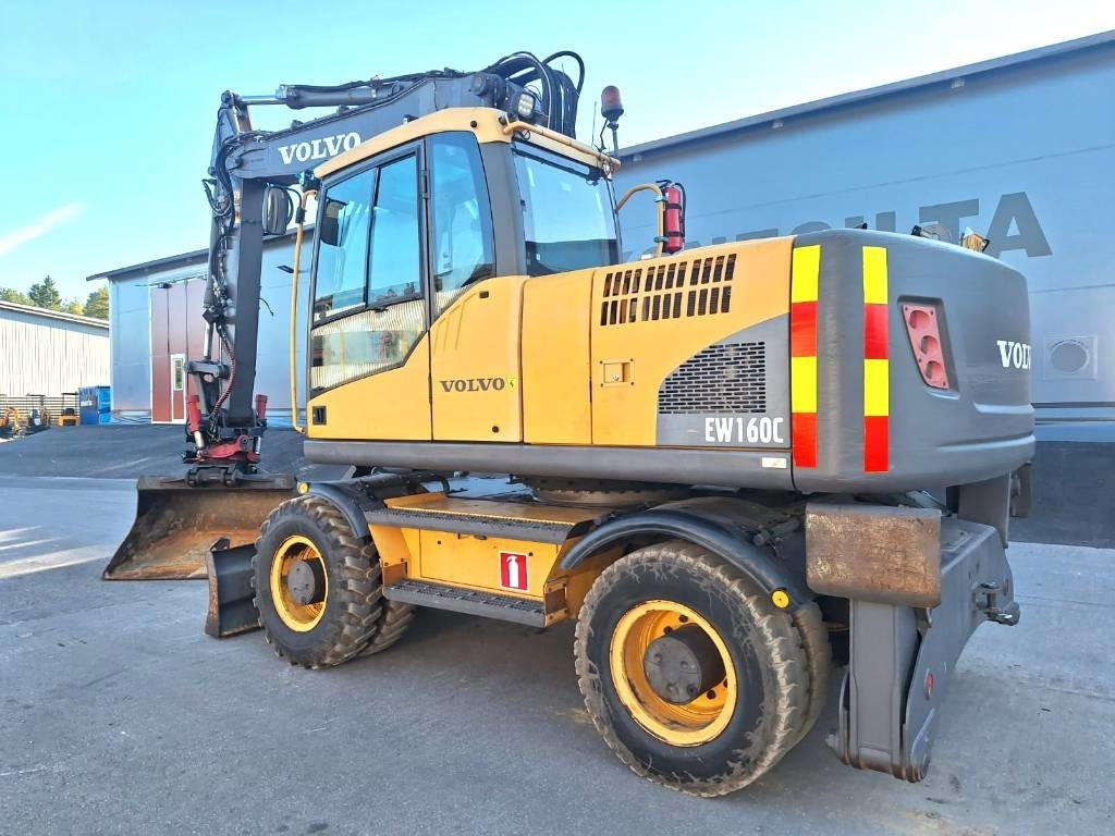 Volvo EW160C PYÖRITTÄJÄLLÄ  - Excavadora de ruedas: foto 2 Volvo EW160C PYÖRITTÄJÄLLÄ  - Excavadora de ruedas: foto 2
