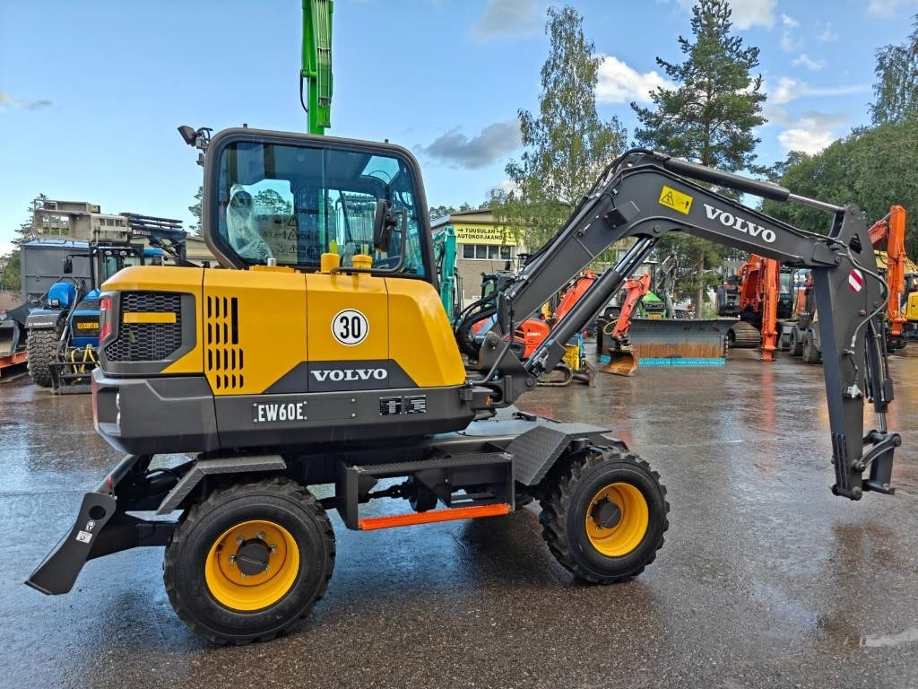 Volvo EW60E UUSI/AJAMATON - Excavadora de ruedas: foto 4 Volvo EW60E UUSI/AJAMATON - Excavadora de ruedas: foto 4