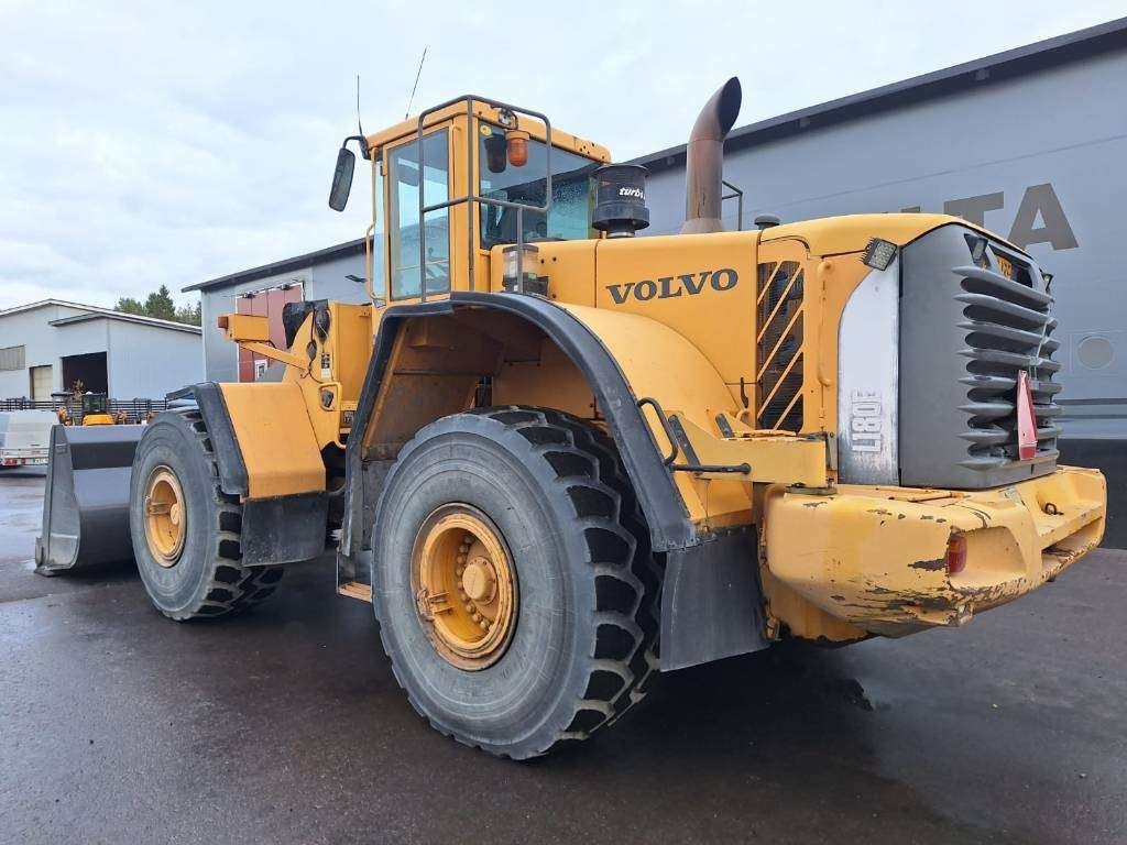 Volvo L180E VAAKALLA - Cargadora de ruedas: foto 2 Volvo L180E VAAKALLA - Cargadora de ruedas: foto 2