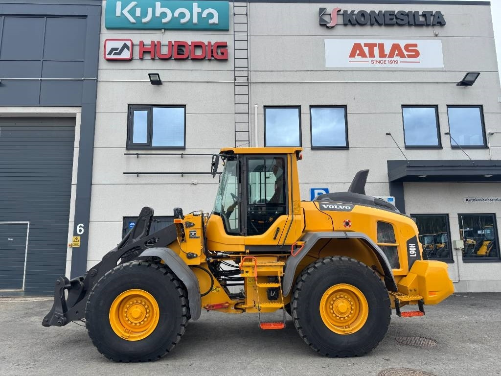 Volvo L90H UUSILLA RENKAILLA - Cargadora de ruedas: foto 1 Volvo L90H UUSILLA RENKAILLA - Cargadora de ruedas: foto 1
