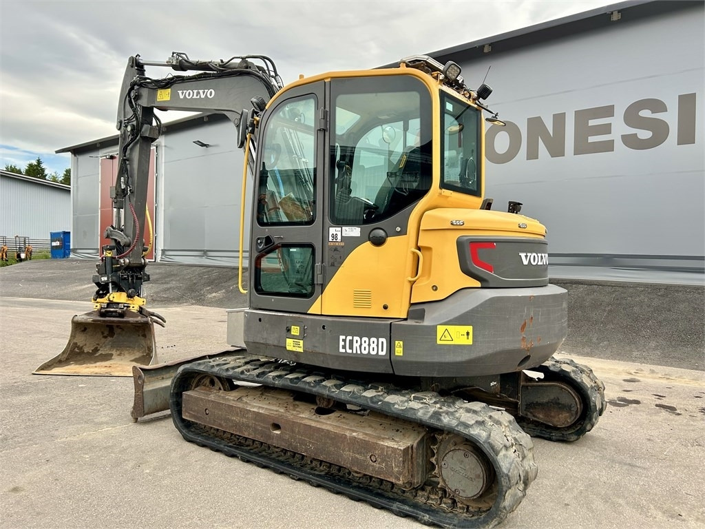 Volvo MYYTY! SOLD! ECR88D + TYÖLAITTEET  - Miniexcavadora: foto 2 Volvo MYYTY! SOLD! ECR88D + TYÖLAITTEET  - Miniexcavadora: foto 2