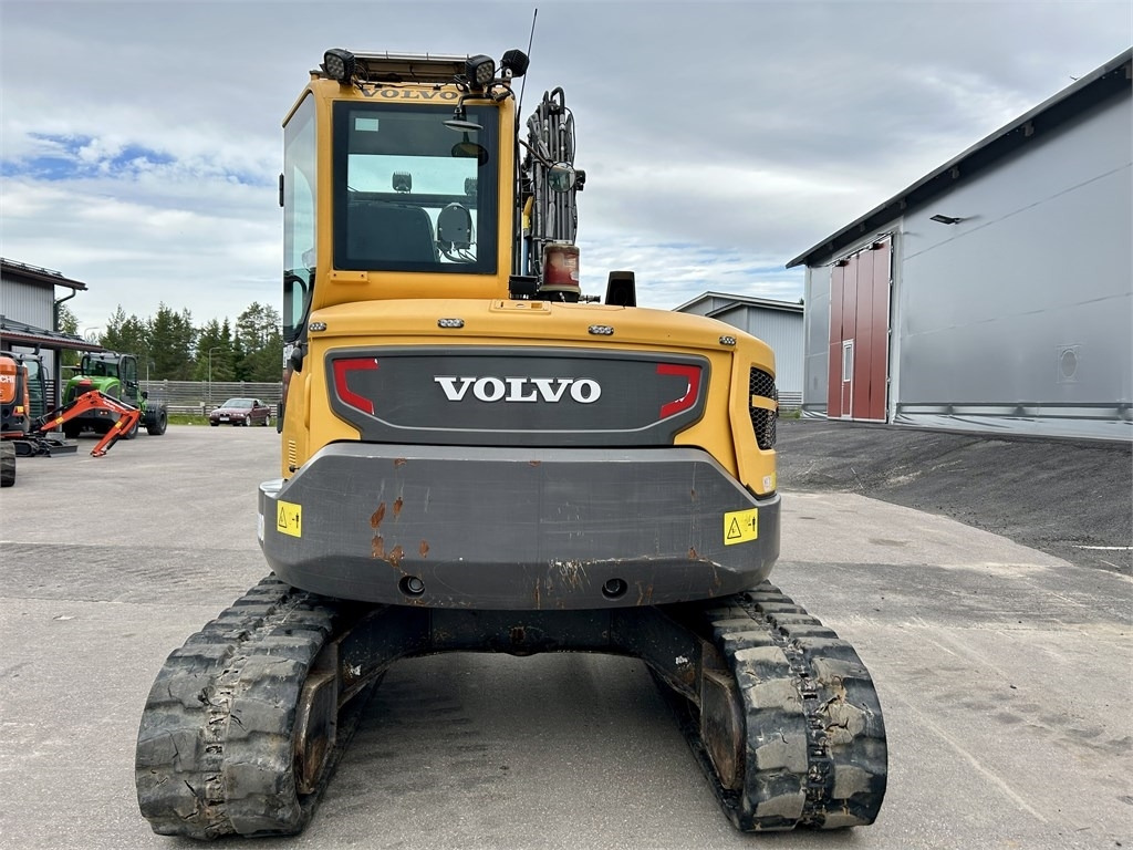 Volvo MYYTY! SOLD! ECR88D + TYÖLAITTEET  - Miniexcavadora: foto 3 Volvo MYYTY! SOLD! ECR88D + TYÖLAITTEET  - Miniexcavadora: foto 3