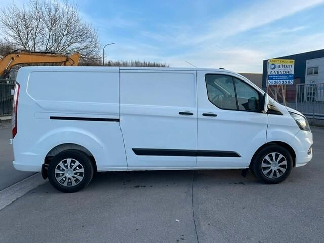 Ford Transit Custom 2.0TDCI. L2. Klima. Navi. Kamera. - Furgoneta pequeña: foto 3 Ford Transit Custom 2.0TDCI. L2. Klima. Navi. Kamera. - Furgoneta pequeña: foto 3