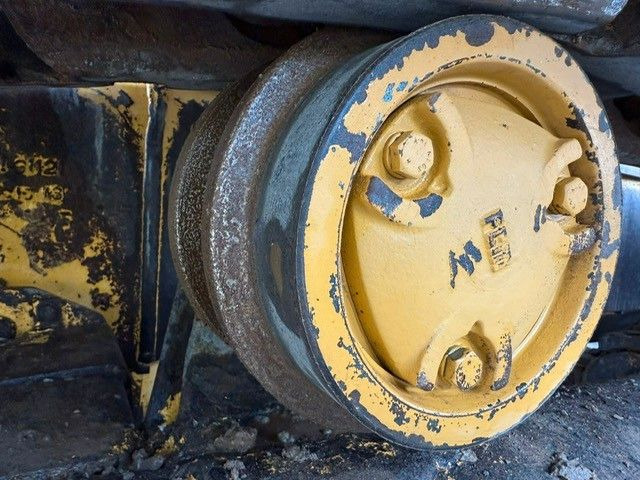 Bulldozer Komatsu D65PX-15. Fahrwerk 80%. Blatt 4.00m. ZSA. Klima.: foto 14 Bulldozer Komatsu D65PX-15. Fahrwerk 80%. Blatt 4.00m. ZSA. Klima.: foto 14