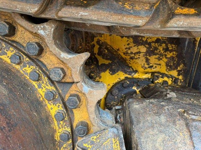 Bulldozer Komatsu D65PX-15. Fahrwerk 80%. Blatt 4.00m. ZSA. Klima.: foto 12 Bulldozer Komatsu D65PX-15. Fahrwerk 80%. Blatt 4.00m. ZSA. Klima.: foto 12