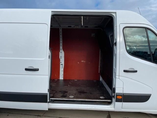 Renault Master Maxi. 2.3dCi. Klima. Navi. Kamera. - Furgón: foto 3 Renault Master Maxi. 2.3dCi. Klima. Navi. Kamera. - Furgón: foto 3