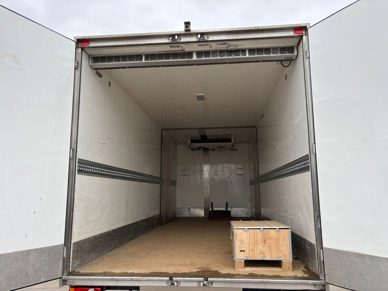 Volvo FL 250. Carrier Supra -20°. EU5. Motor Defekt. - Frigorífico camión: foto 4 Volvo FL 250. Carrier Supra -20°. EU5. Motor Defekt. - Frigorífico camión: foto 4