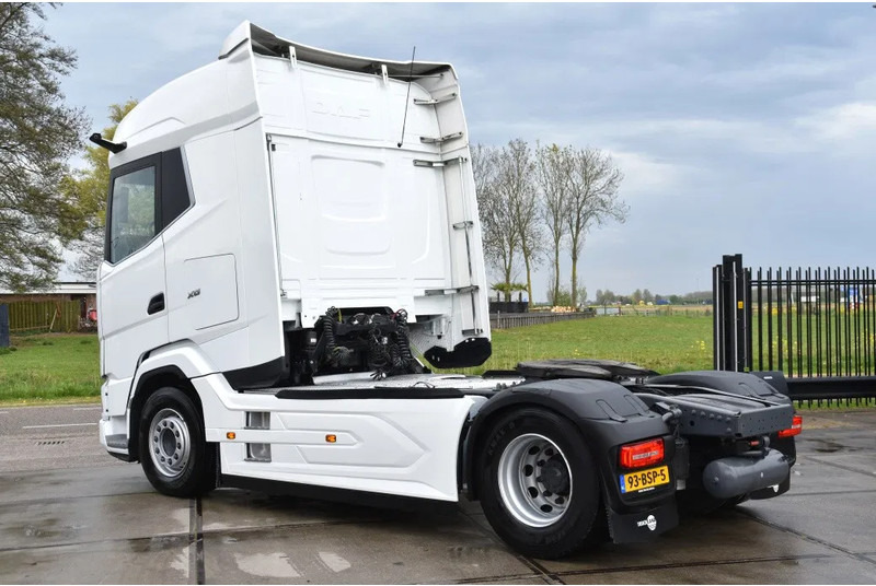 DAF XG 480 4x2 - 230 TKM - CAMERA SYSTEM - PARK. AIRCO - 2 x FUEL TANKS - APPLE CARPLAY/ANDROID - LED LIGHTS - TOP CONDITION - - Cabeza tractora: foto 3 DAF XG 480 4x2 - 230 TKM - CAMERA SYSTEM - PARK. AIRCO - 2 x FUEL TANKS - APPLE CARPLAY/ANDROID - LED LIGHTS - TOP CONDITION - - Cabeza tractora: foto 3