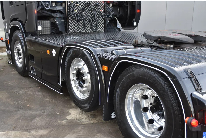 Scania S650 V8 NGS 6x2/4NB - 50 YEARS - FULL AIR - RETARDER - 453 TKM - FULL OPTIONS - EXHAUST PIPE - TOP CONDITION - - Cabeza tractora: foto 4 Scania S650 V8 NGS 6x2/4NB - 50 YEARS - FULL AIR - RETARDER - 453 TKM - FULL OPTIONS - EXHAUST PIPE - TOP CONDITION - - Cabeza tractora: foto 4