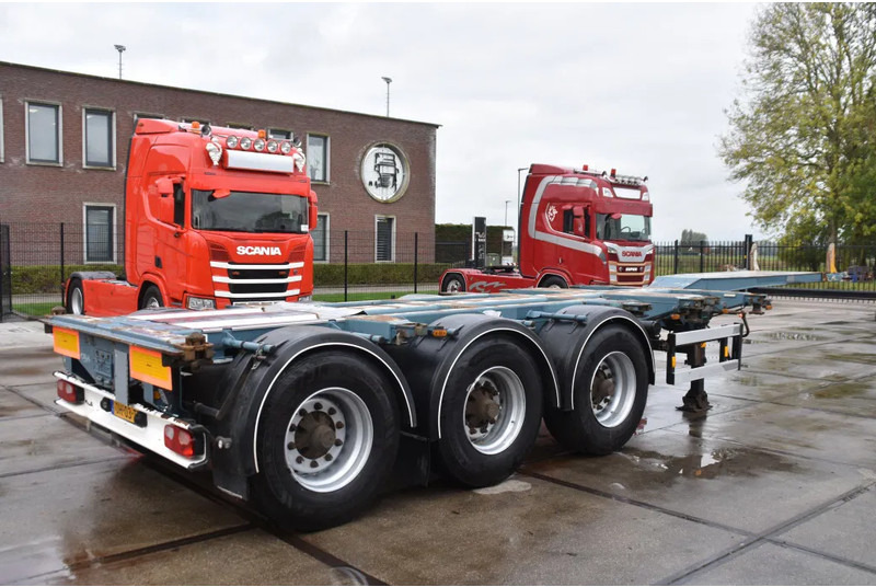 D-Tec FT-43-03V - ADR FL - 3 x EXTENDABLE - BPW AXLES - DRUM BRAKES - GOOD CONDITION - - Portacontenedore/ Intercambiable semirremolque: foto 2 D-Tec FT-43-03V - ADR FL - 3 x EXTENDABLE - BPW AXLES - DRUM BRAKES - GOOD CONDITION - - Portacontenedore/ Intercambiable semirremolque: foto 2