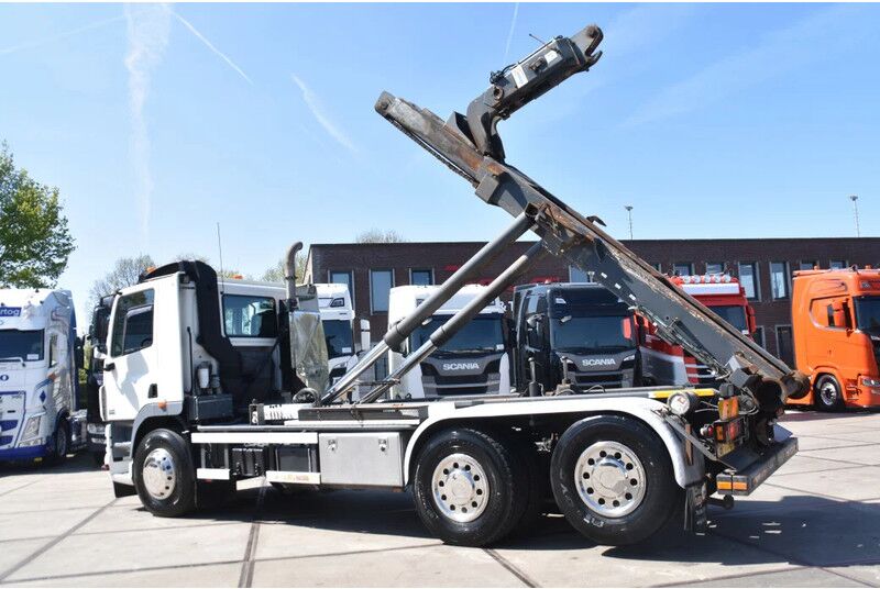 DAF CF 85.410 6x2 + HOOKLIFT - PTO - EEV - 550 TKM - WHEELBASE: 420 CM - GOOD CONDITION - - Multibasculante camión: foto 3 DAF CF 85.410 6x2 + HOOKLIFT - PTO - EEV - 550 TKM - WHEELBASE: 420 CM - GOOD CONDITION - - Multibasculante camión: foto 3
