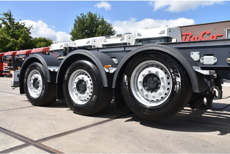 Renders HASTRAILER FCC - ALL CONNECTIONS - LIFT AXLE - 2 x EXTENDABLE - SAF AXLES - DISC BRAKES - EXCELLENT CONDITION - - Portacontenedore/ Intercambiable semirremolque: foto 2 Renders HASTRAILER FCC - ALL CONNECTIONS - LIFT AXLE - 2 x EXTENDABLE - SAF AXLES - DISC BRAKES - EXCELLENT CONDITION - - Portacontenedore/ Intercambiable semirremolque: foto 2