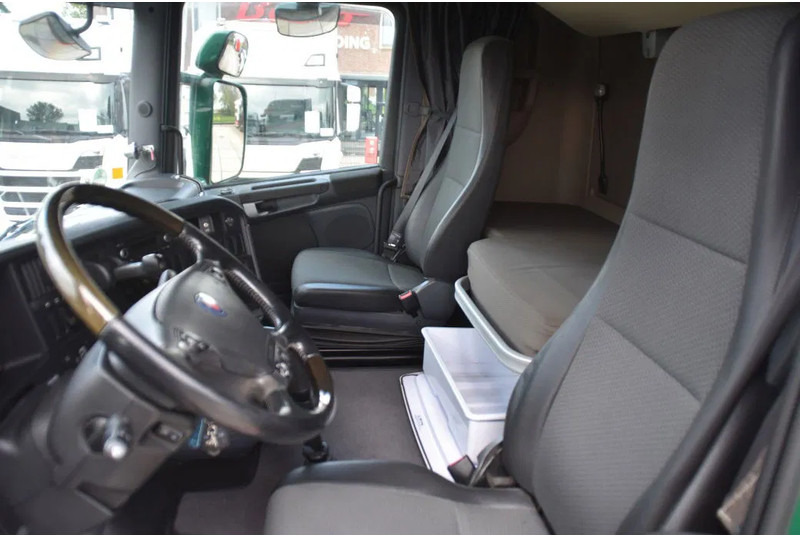 Scania R520 HL V8 8x2 - EURO 6 - MANUAL - RETARDER - WHEELBASE: 510 cm - 10 TONS FRONT AXLE - XENON - - Portacontenedore/ Intercambiable camión: foto 4 Scania R520 HL V8 8x2 - EURO 6 - MANUAL - RETARDER - WHEELBASE: 510 cm - 10 TONS FRONT AXLE - XENON - - Portacontenedore/ Intercambiable camión: foto 4