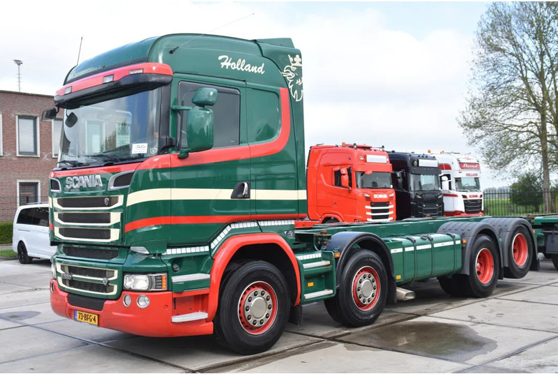 Scania R520 HL V8 8x2 - EURO 6 - MANUAL - RETARDER - WHEELBASE: 510 cm - 10 TONS FRONT AXLE - XENON - - Portacontenedore/ Intercambiable camión: foto 1 Scania R520 HL V8 8x2 - EURO 6 - MANUAL - RETARDER - WHEELBASE: 510 cm - 10 TONS FRONT AXLE - XENON - - Portacontenedore/ Intercambiable camión: foto 1