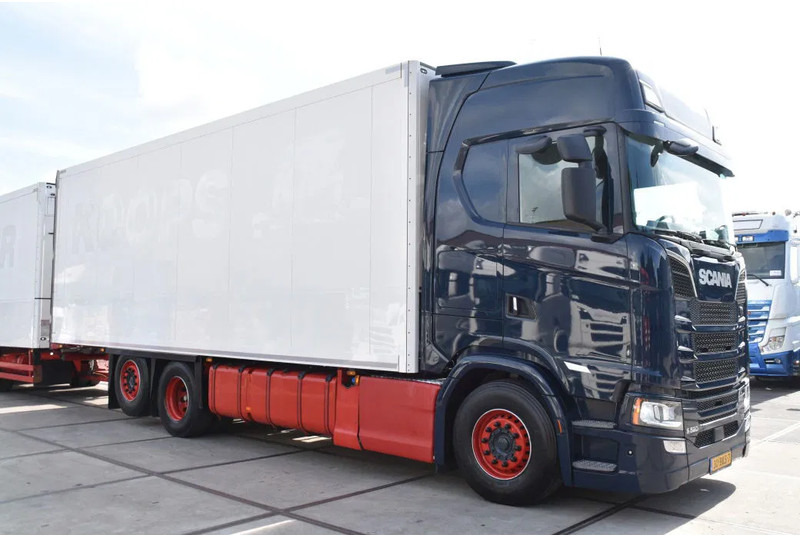 Scania S520 V8 NGS 6x2*4NB - THERMO KING - RETARDER - FULL AIR - WHEELBASE: 515 CM - LED LIGHTS - TOP CONDITION - - Frigorífico camión: foto 2 Scania S520 V8 NGS 6x2*4NB - THERMO KING - RETARDER - FULL AIR - WHEELBASE: 515 CM - LED LIGHTS - TOP CONDITION - - Frigorífico camión: foto 2