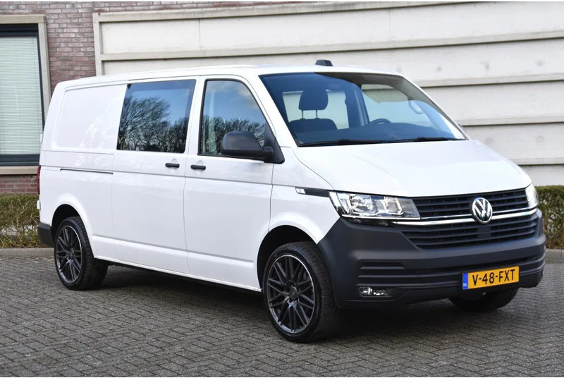 Volkswagen Transporter 2.0 TDI - 110 KW - ONLY 10 TKM - AUT. GEARBOX - NAVI - CAMERA - SLIDING DOOR - LIKE NEW !! - Furgoneta pequeña, Furgoneta combi: foto 1 Volkswagen Transporter 2.0 TDI - 110 KW - ONLY 10 TKM - AUT. GEARBOX - NAVI - CAMERA - SLIDING DOOR - LIKE NEW !! - Furgoneta pequeña, Furgoneta combi: foto 1