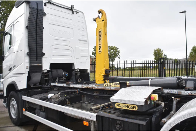 Volvo FH 460 Globe 6x2*4 - HOOKLIFT - 740 TKM - PARK. AIRCO - WHEELBASE: 480 CM - TOP CONDITION - - Multibasculante camión: foto 4 Volvo FH 460 Globe 6x2*4 - HOOKLIFT - 740 TKM - PARK. AIRCO - WHEELBASE: 480 CM - TOP CONDITION - - Multibasculante camión: foto 4
