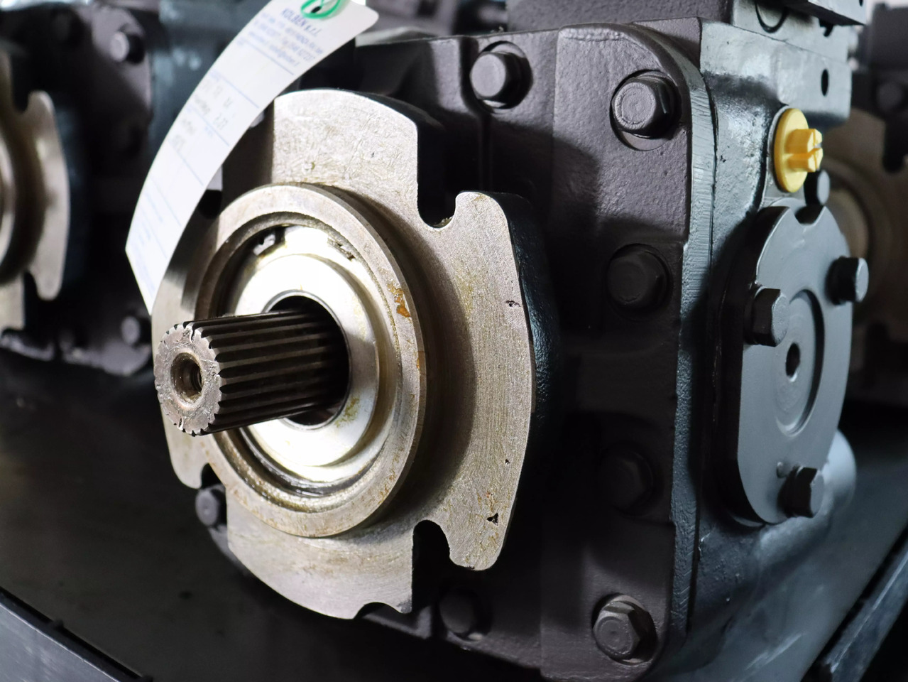 DANFOSS / SAUER SVP 23 - Bomba hidráulica para Maquinaria de construcción: foto 4 DANFOSS / SAUER SVP 23 - Bomba hidráulica para Maquinaria de construcción: foto 4