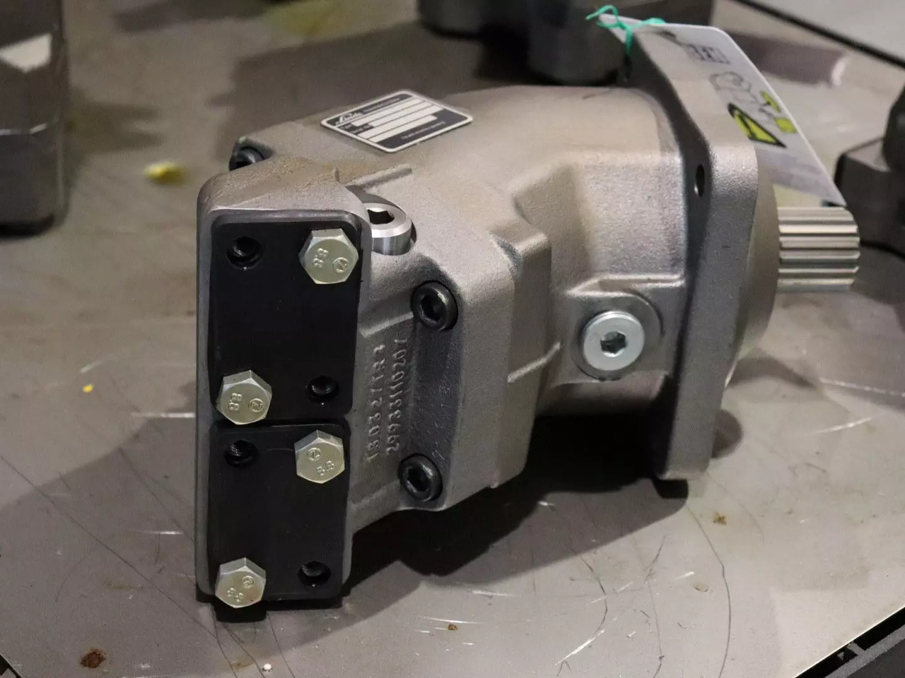 LINDE CMF80 2910 - Motor hidráulico para Maquinaria de construcción: foto 2 LINDE CMF80 2910 - Motor hidráulico para Maquinaria de construcción: foto 2