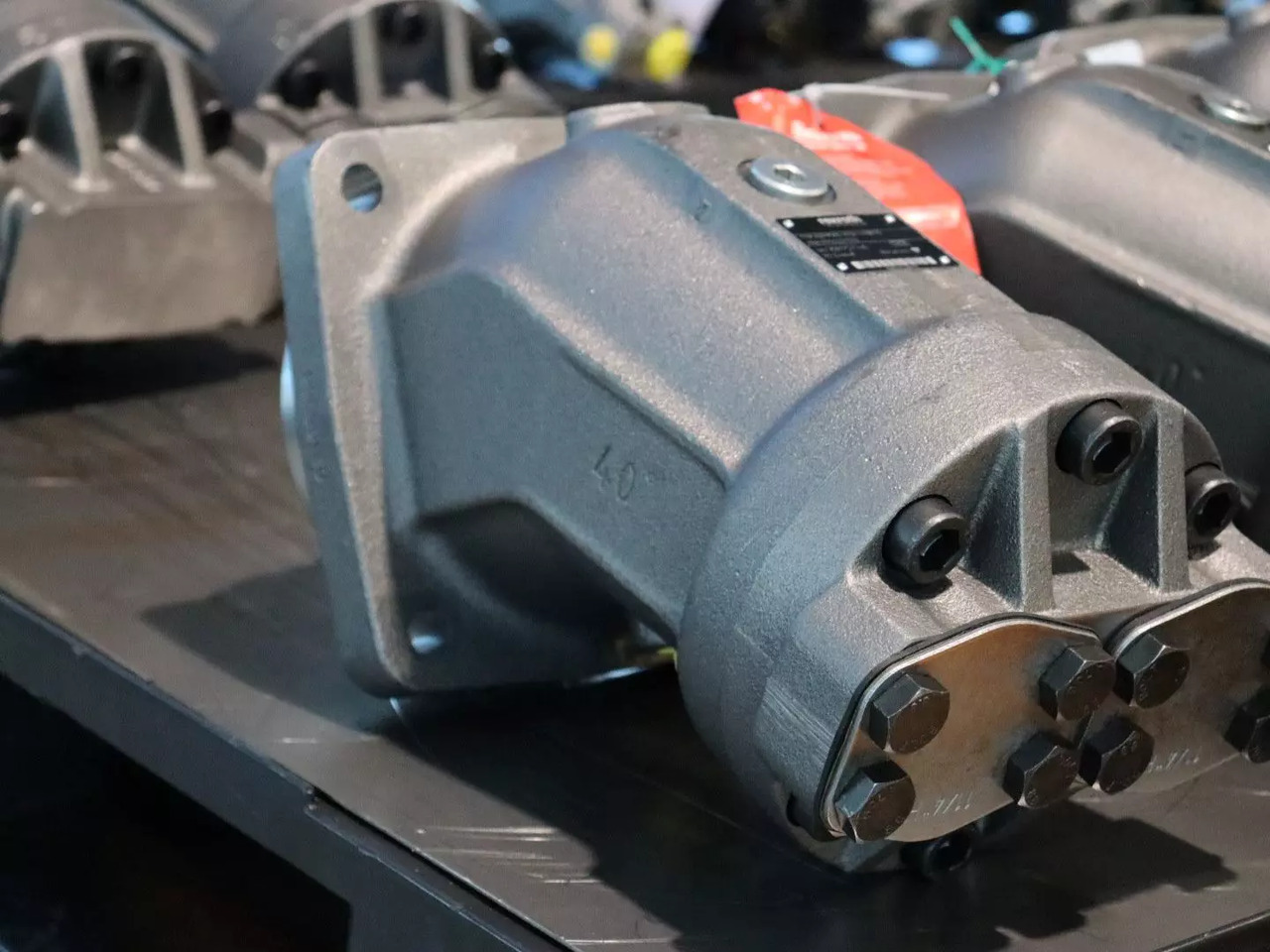 REXROTH A2FM160/61W-VAB010 - Motor hidráulico para Maquinaria de construcción: foto 2 REXROTH A2FM160/61W-VAB010 - Motor hidráulico para Maquinaria de construcción: foto 2