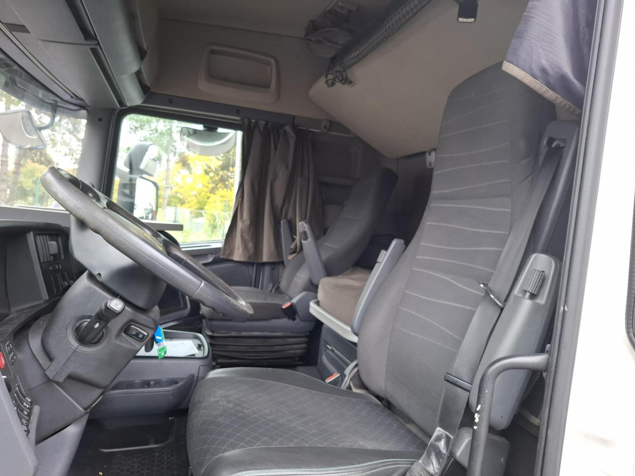 SCANIA SCANIA R410 LB 4x2 MNB - Chasis camión: foto 4 SCANIA SCANIA R410 LB 4x2 MNB - Chasis camión: foto 4