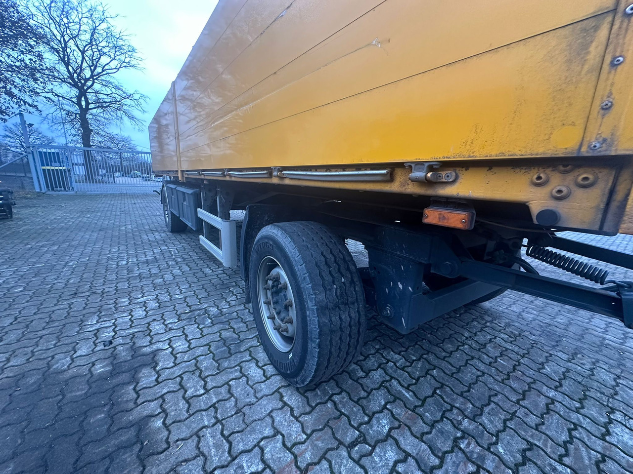 IVECO STRALIS 420 truck open box with TEREX loading crane 290.2E-A3 - Multibasculante camión, Camión grúa: foto 5 IVECO STRALIS 420 truck open box with TEREX loading crane 290.2E-A3 - Multibasculante camión, Camión grúa: foto 5
