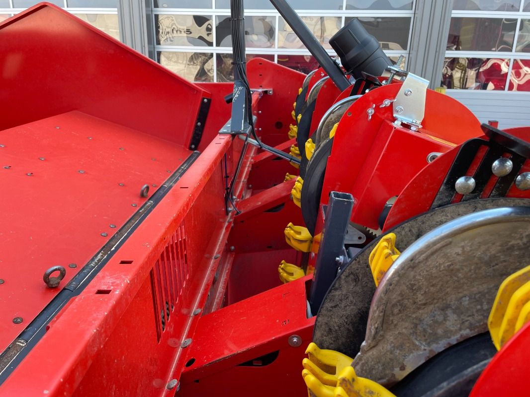 Dewulf CP 42 Trailed SC Compact - Cosechadora: foto 4 Dewulf CP 42 Trailed SC Compact - Cosechadora: foto 4