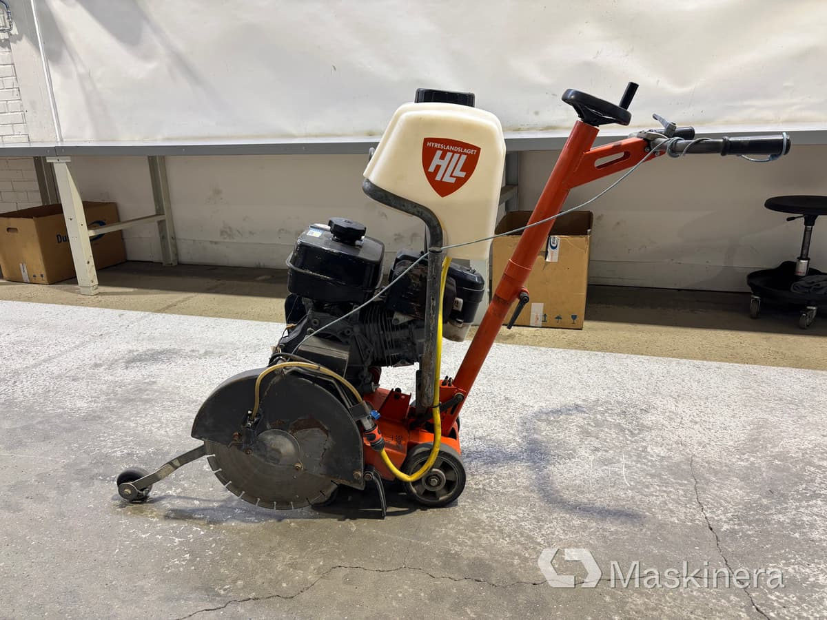 Asfaltskap Husqvarna FS 309 - Construcción de carreteras: foto 1 Asfaltskap Husqvarna FS 309 - Construcción de carreteras: foto 1