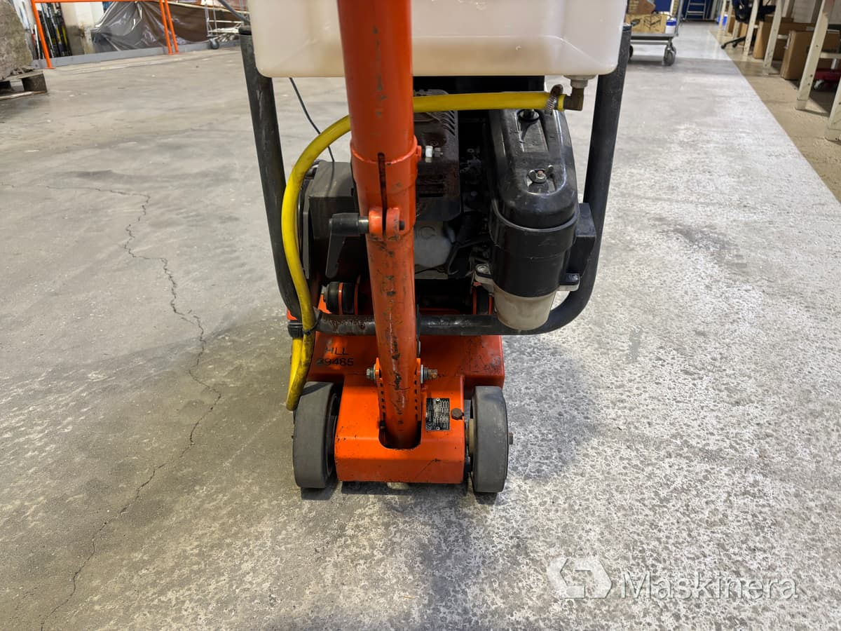 Asfaltskap Husqvarna FS 309 - Construcción de carreteras: foto 4 Asfaltskap Husqvarna FS 309 - Construcción de carreteras: foto 4