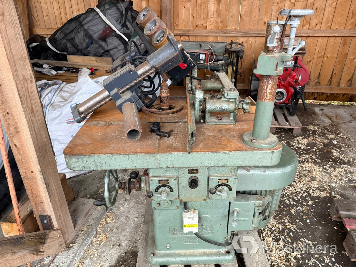 Bordsfräs med matarverk Jonsereds - Equipo de construcción: foto 2 Bordsfräs med matarverk Jonsereds - Equipo de construcción: foto 2