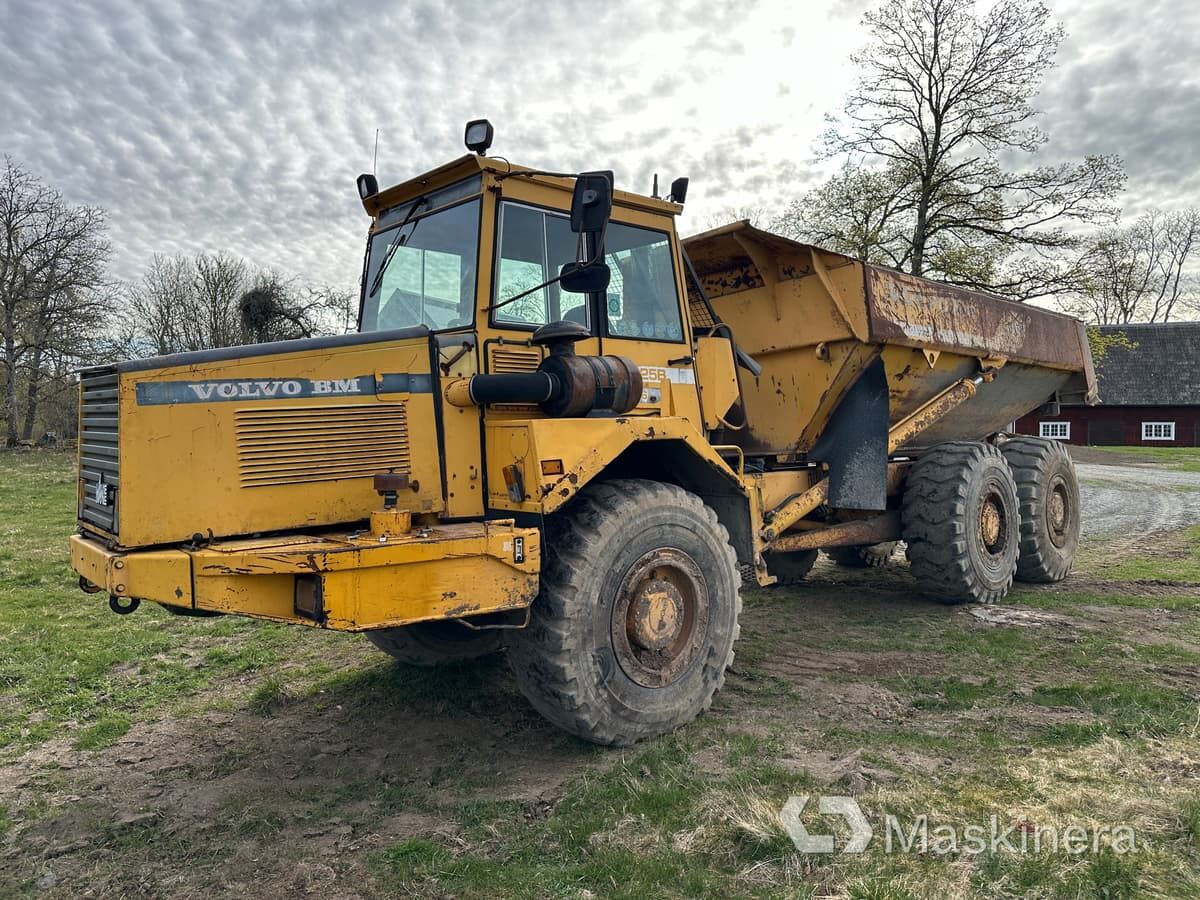 Dumper Volvo BM A25B 6x6 - Dúmper articulado: foto 1 Dumper Volvo BM A25B 6x6 - Dúmper articulado: foto 1