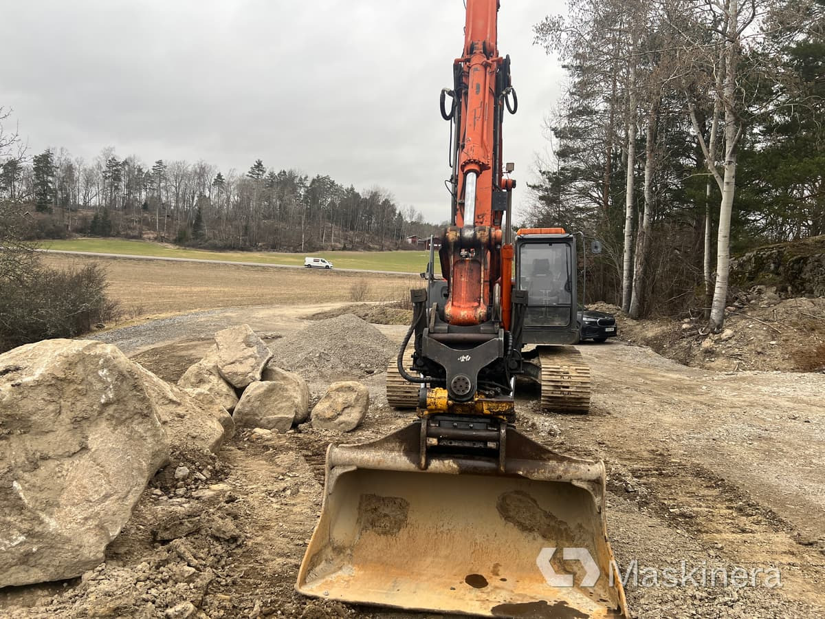 Grävmaskin Hitatchi ZX210 LC-3 - Excavadora de cadenas: foto 3 Grävmaskin Hitatchi ZX210 LC-3 - Excavadora de cadenas: foto 3