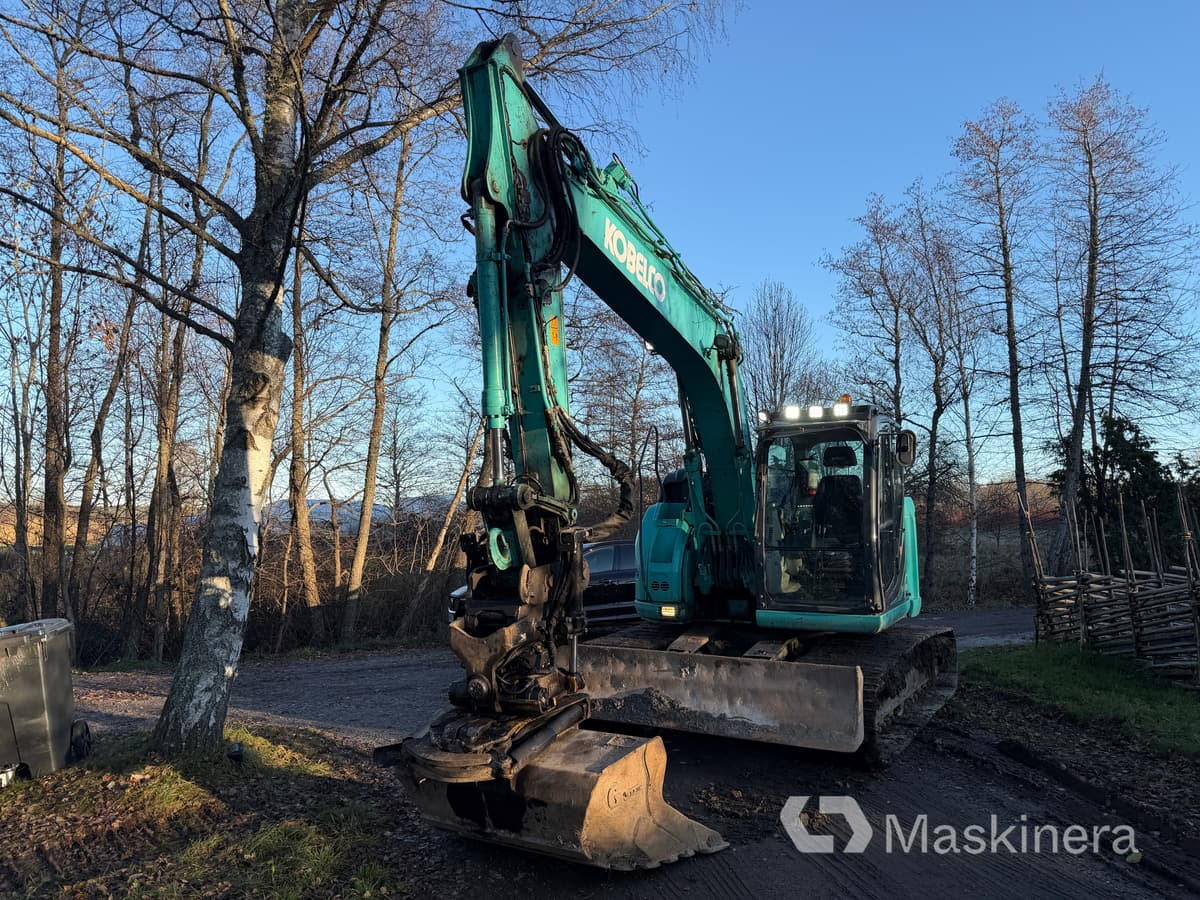 Grävmaskin Kobelco SK140SRLC-5 - Excavadora de cadenas: foto 2 Grävmaskin Kobelco SK140SRLC-5 - Excavadora de cadenas: foto 2