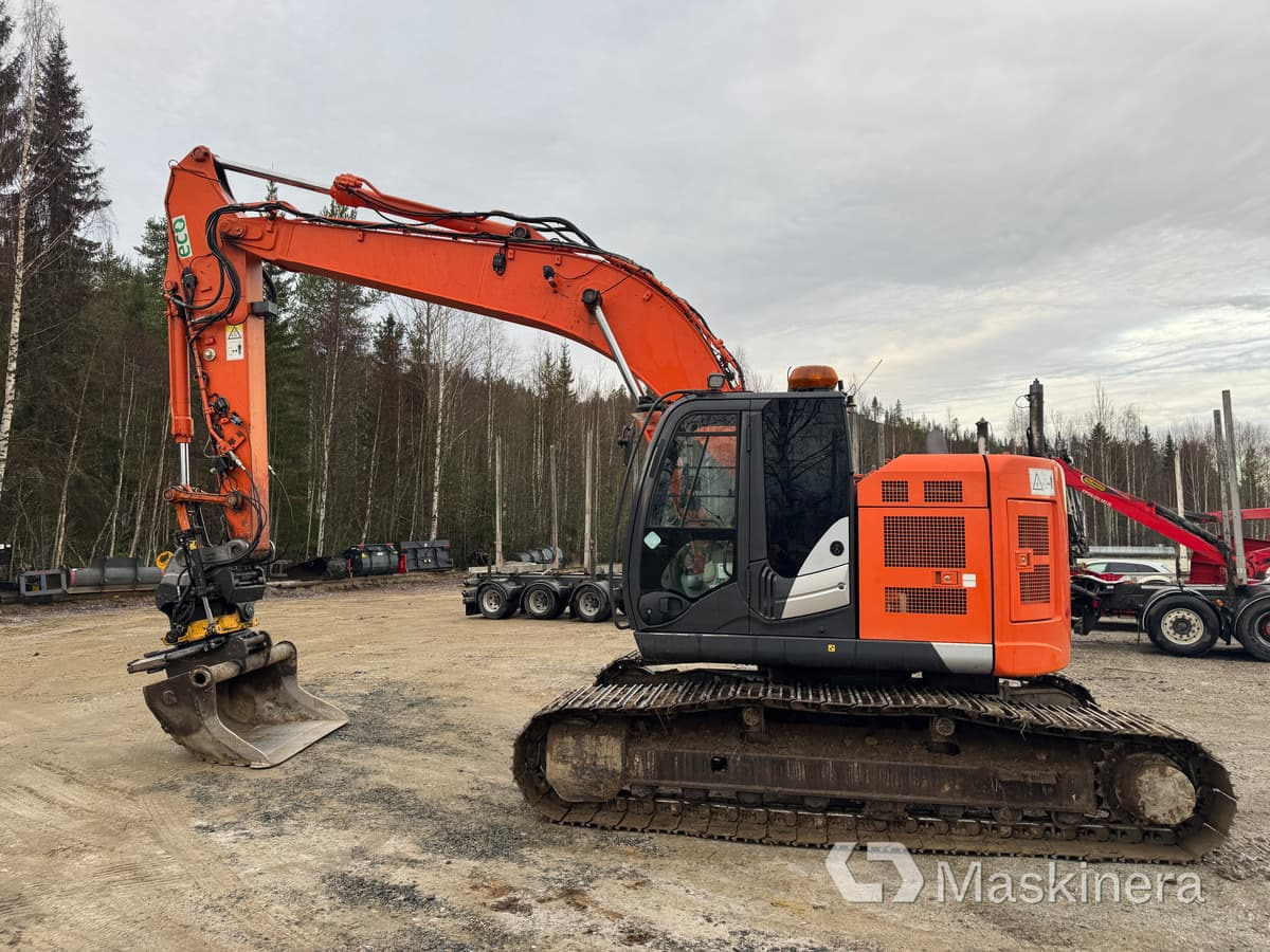 Hitachi ZX 225 USLC-5B Grävmaskin Hitachi ZX225USLC-5B - Excavadora de cadenas: foto 2 Hitachi ZX 225 USLC-5B Grävmaskin Hitachi ZX225USLC-5B - Excavadora de cadenas: foto 2