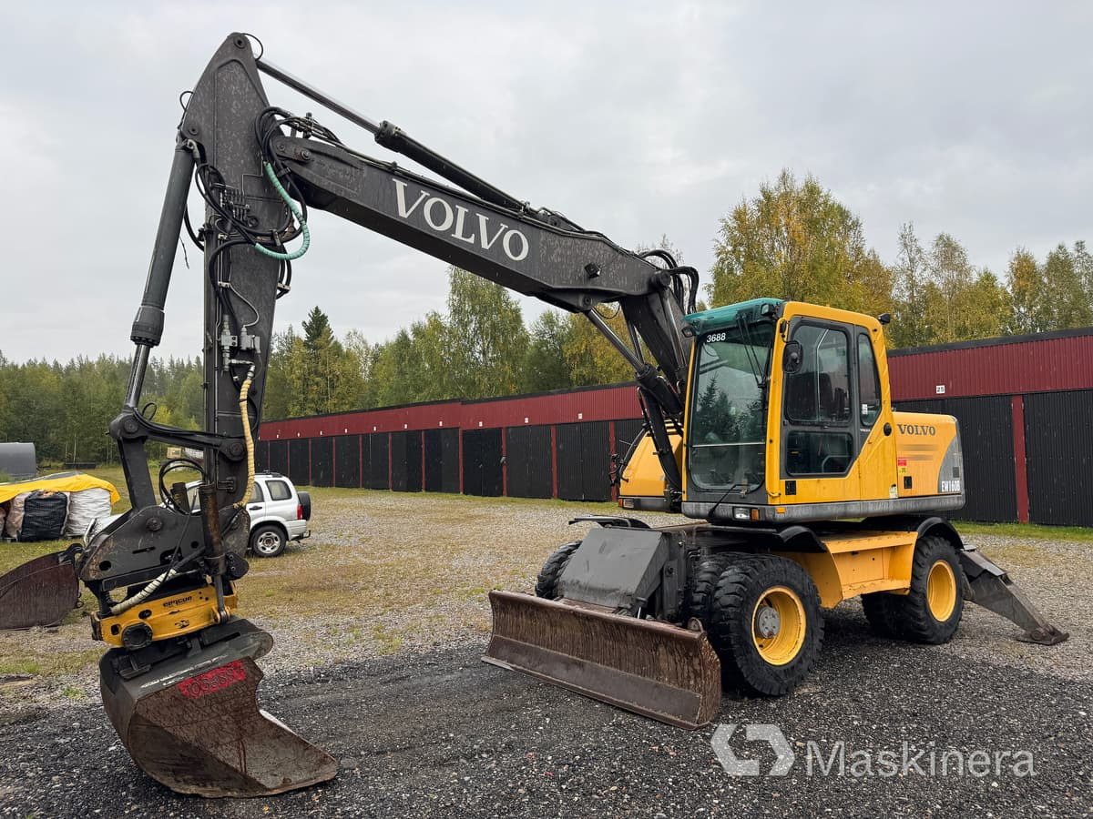 Hjulgrävare Volvo EW160B med tillbehör - Excavadora de cadenas: foto 1 Hjulgrävare Volvo EW160B med tillbehör - Excavadora de cadenas: foto 1