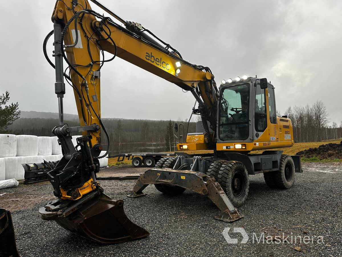 Hjulgrävare XCMG XE150W med flertal redskap - Excavadora de cadenas: foto 1 Hjulgrävare XCMG XE150W med flertal redskap - Excavadora de cadenas: foto 1