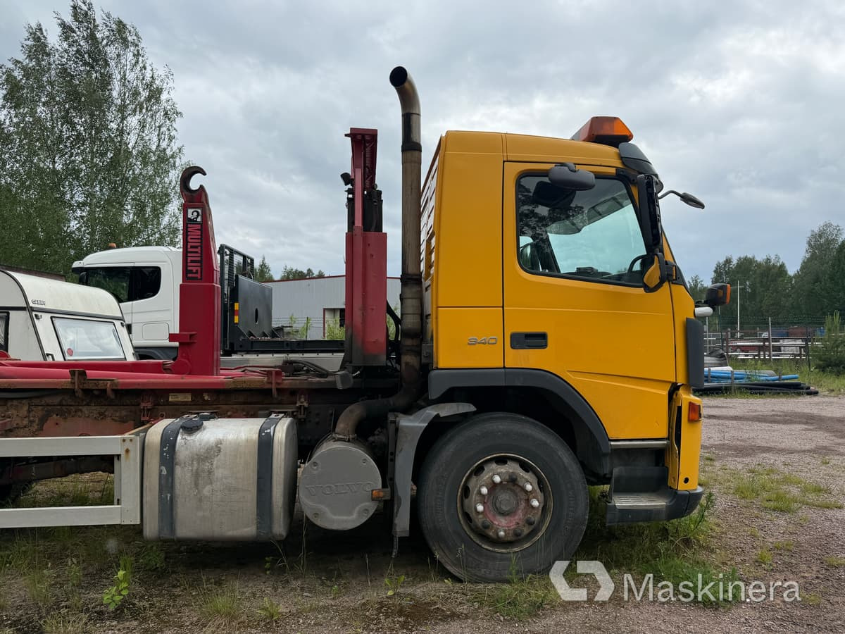 Lastväxlare Volvo FM9 6*2 (Rep.objekt) - Multibasculante camión: foto 4 Lastväxlare Volvo FM9 6*2 (Rep.objekt) - Multibasculante camión: foto 4