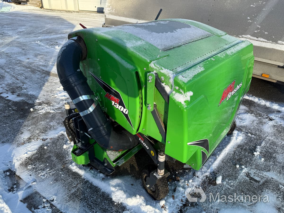 Lövsug 1300mm Avantfäste - Maquinaria de jardinería: foto 3 Lövsug 1300mm Avantfäste - Maquinaria de jardinería: foto 3