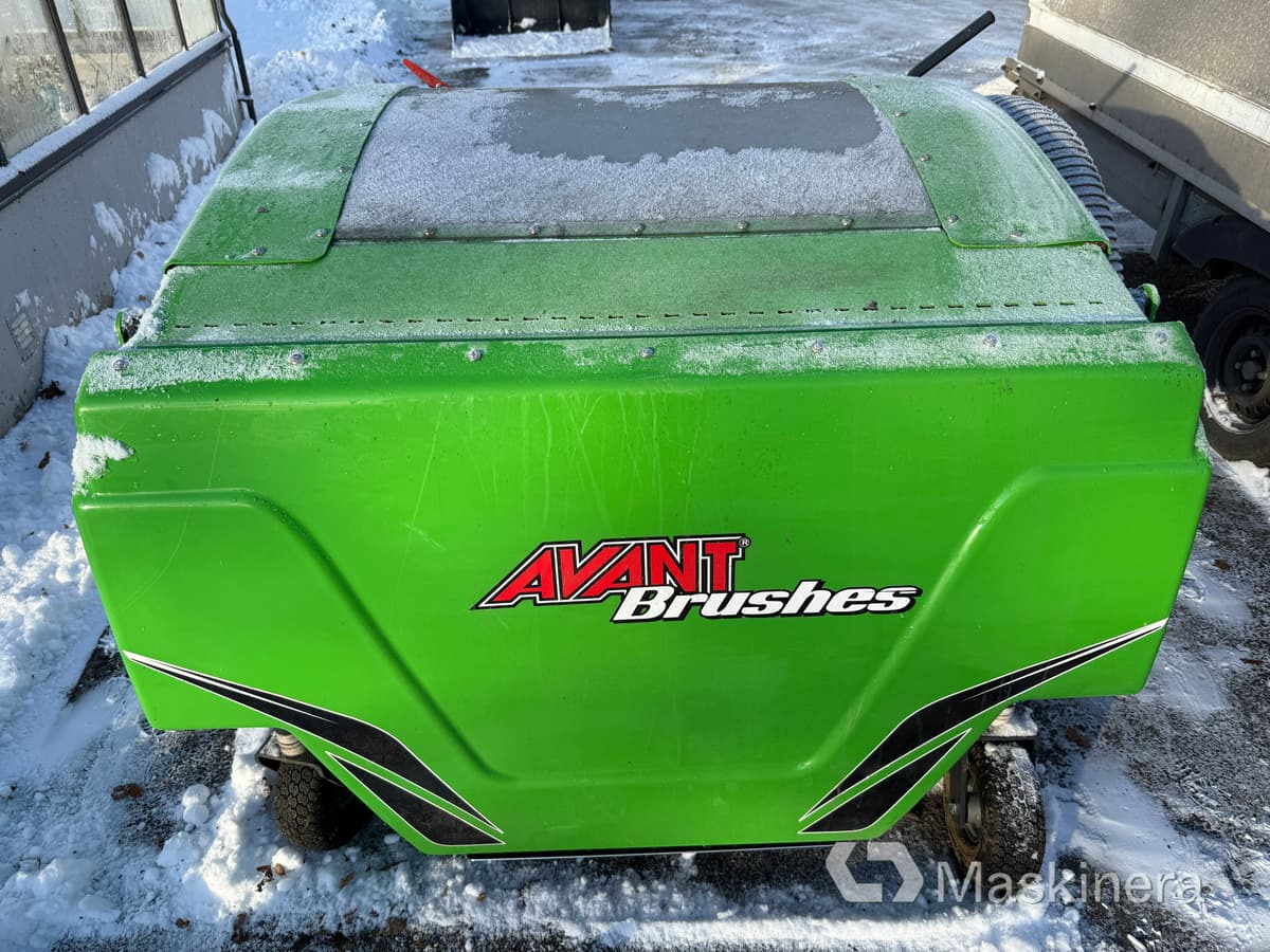 Lövsug 1300mm Avantfäste - Maquinaria de jardinería: foto 2 Lövsug 1300mm Avantfäste - Maquinaria de jardinería: foto 2