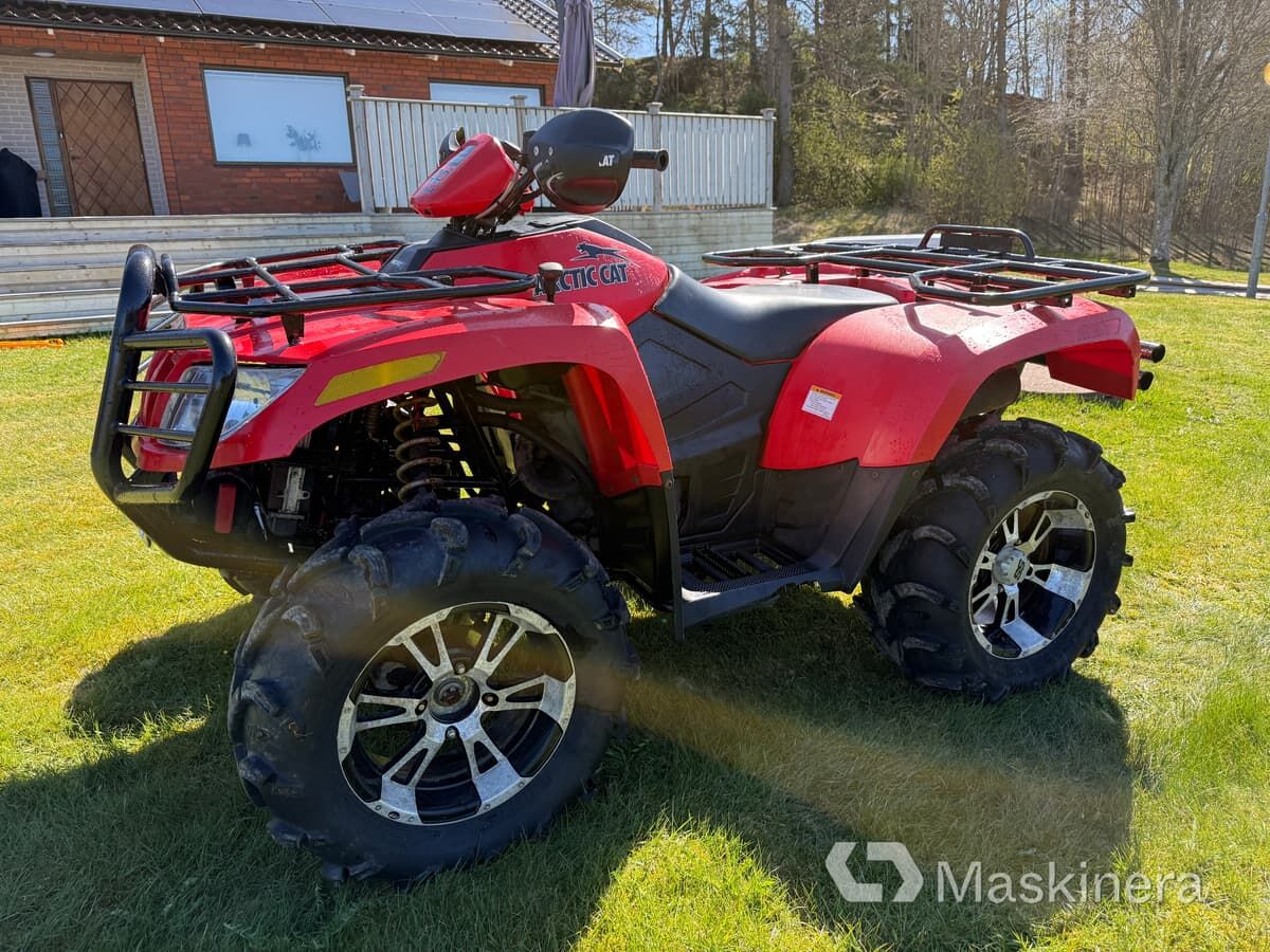 Fyrhjuling Arctic CAT 700 H1 4 - Maquinaria forestal: foto 1 Fyrhjuling Arctic CAT 700 H1 4 - Maquinaria forestal: foto 1
