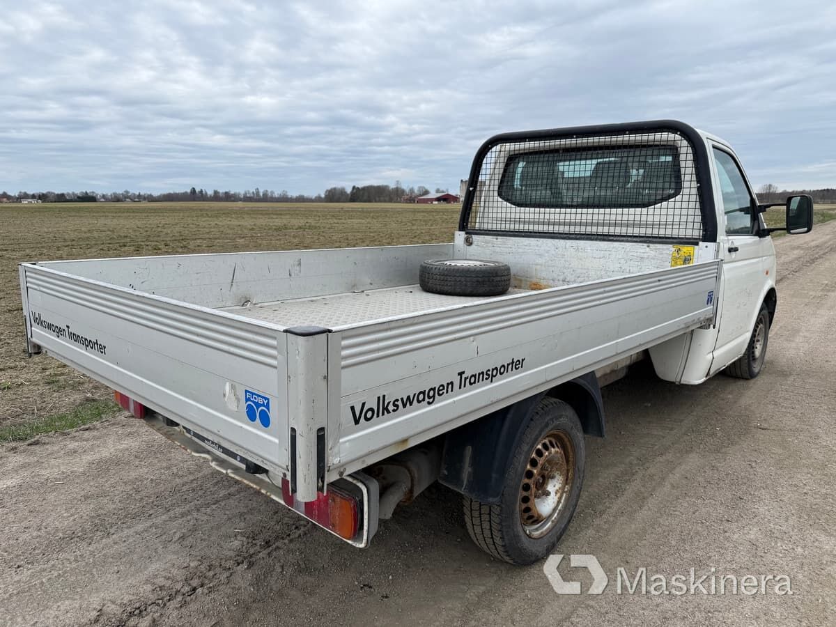 Pickup Volkswagen Transporter T5 2.5 TDI - Furgón: foto 5 Pickup Volkswagen Transporter T5 2.5 TDI - Furgón: foto 5