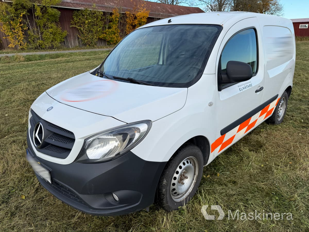Skåpbil Mercedes Benz Citan - Furgón: foto 1 Skåpbil Mercedes Benz Citan - Furgón: foto 1