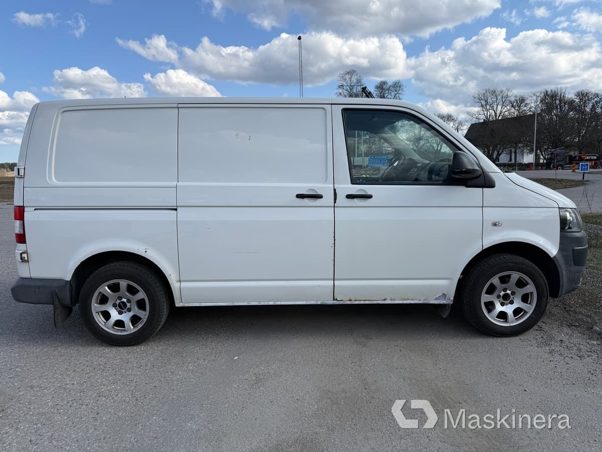 Skåpbil Volkswagen Transporter T5 2.0 TDI - Furgón: foto 4 Skåpbil Volkswagen Transporter T5 2.0 TDI - Furgón: foto 4