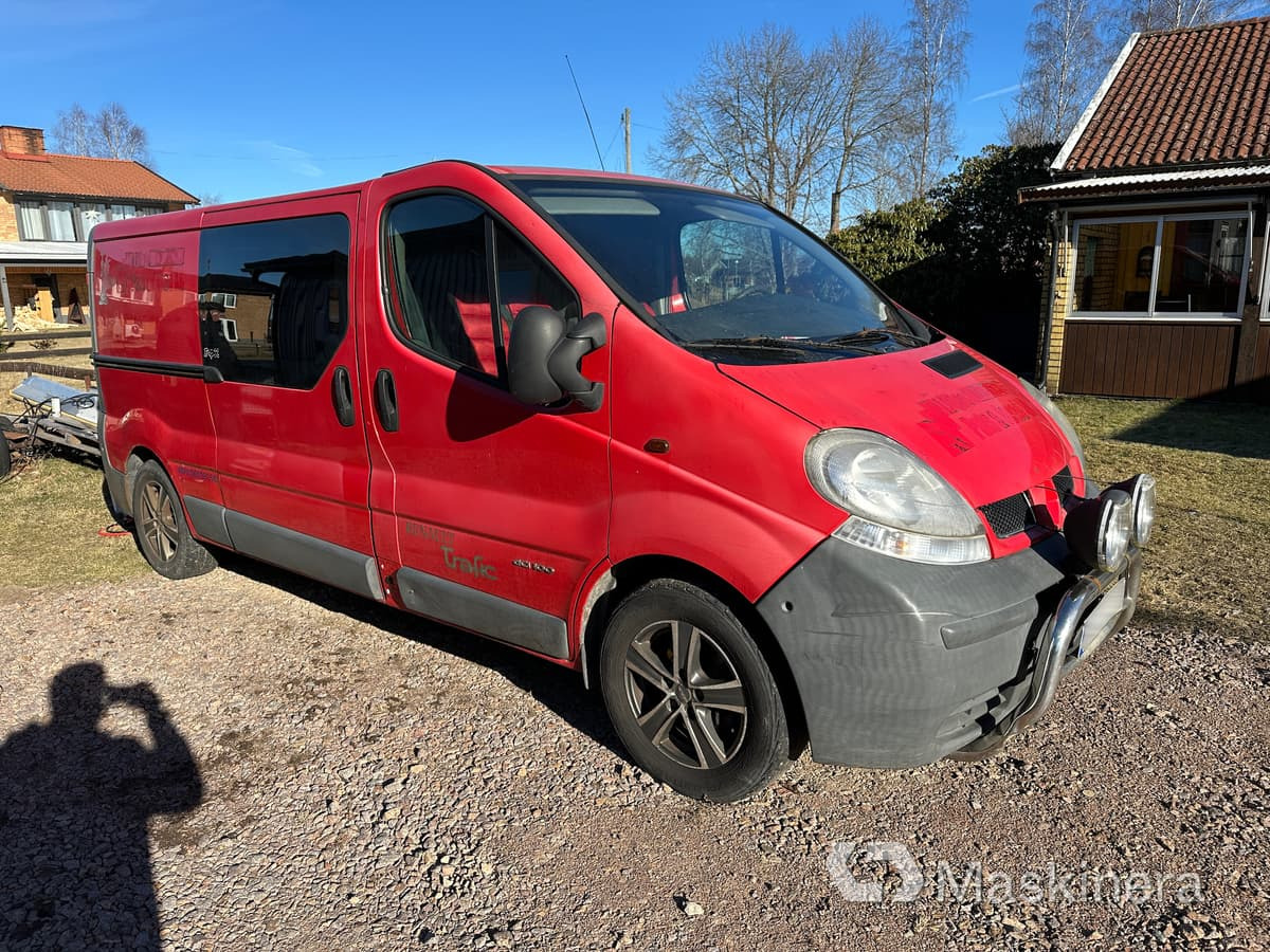 Skåpbil Renault Trafic 1.9 dCi - Furgón: foto 1 Skåpbil Renault Trafic 1.9 dCi - Furgón: foto 1