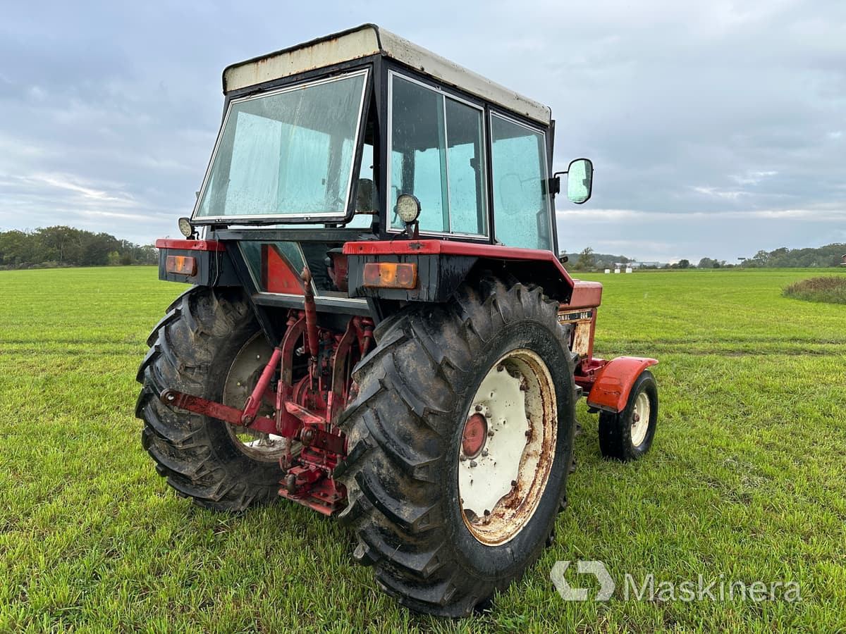 Traktor International 844 - Tractor: foto 5 Traktor International 844 - Tractor: foto 5