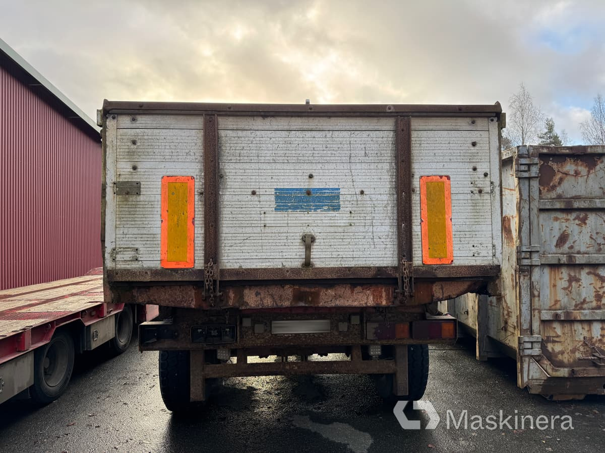 Tridemkärra Kilafors SKB3-T58 (Rep. objekt) - Remolque plataforma/ Caja abierta: foto 4 Tridemkärra Kilafors SKB3-T58 (Rep. objekt) - Remolque plataforma/ Caja abierta: foto 4