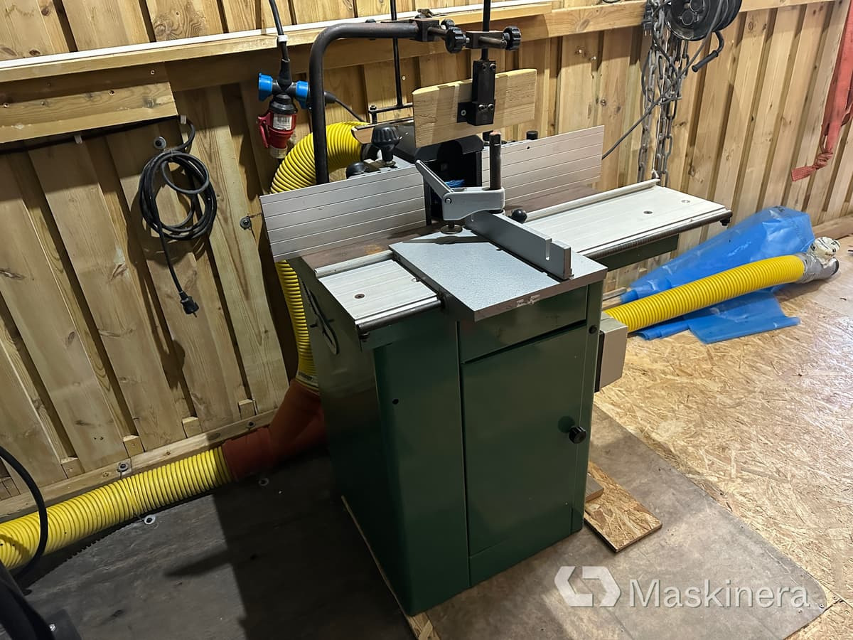 Vertikalfräs KUFO SK-28SP med LUNA spånsug - Máquina para madera: foto 4 Vertikalfräs KUFO SK-28SP med LUNA spånsug - Máquina para madera: foto 4