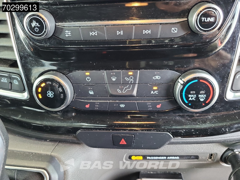 Furgoneta pequeña Ford Transit Custom 130PK Dubbel Cabine Automaat 2x Schuifdeur LED Xenon Trekhaak Navi Airco Cruise Camera Parkeersensoren Euro6 L2 DC Doka Mixto Ai: foto 17 Furgoneta pequeña Ford Transit Custom 130PK Dubbel Cabine Automaat 2x Schuifdeur LED Xenon Trekhaak Navi Airco Cruise Camera Parkeersensoren Euro6 L2 DC Doka Mixto Ai: foto 17