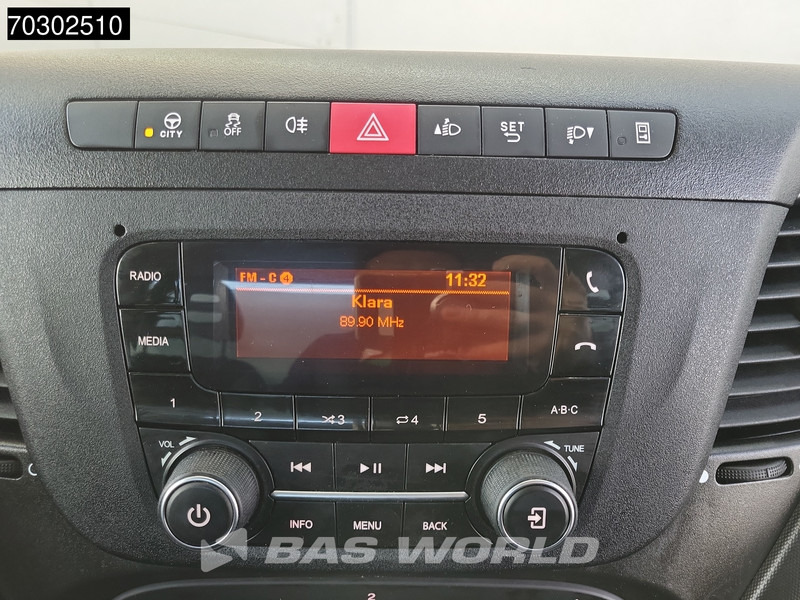 Volquete furgoneta Iveco Daily 35C14 Automaat Kipper met Kist Dubbellucht 3,5t Trekhaak Airco Cruise Euro6 Tipper Benne Kieper Airco Trekhaak Cruise control: foto 15 Volquete furgoneta Iveco Daily 35C14 Automaat Kipper met Kist Dubbellucht 3,5t Trekhaak Airco Cruise Euro6 Tipper Benne Kieper Airco Trekhaak Cruise control: foto 15